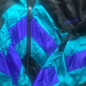 Funky vintage adidas bomber w elastic waistband